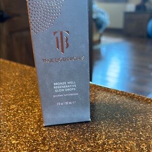 True Botanicals Bronze Glow Drops